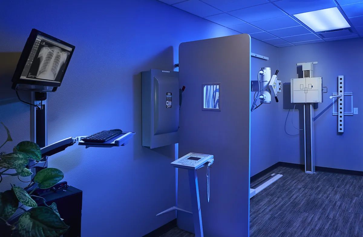 X-ray equipment room at Wayson Family Chiropractic professional and blue lighting